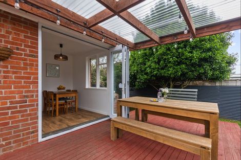 Photo of property in 24 Leicester Street, Terrace End, Palmerston North, 4410