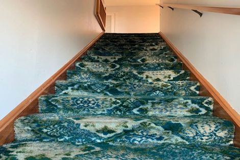 Photo of property in 6 Banksia Grove, Maungaraki, Lower Hutt, 5010