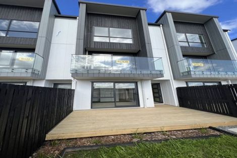 Photo of property in 14 Papa Takaro Lane, Flat Bush, Auckland, 2019
