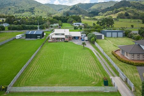 Photo of property in 13 Koromiko Drive, Coromandel, 3506