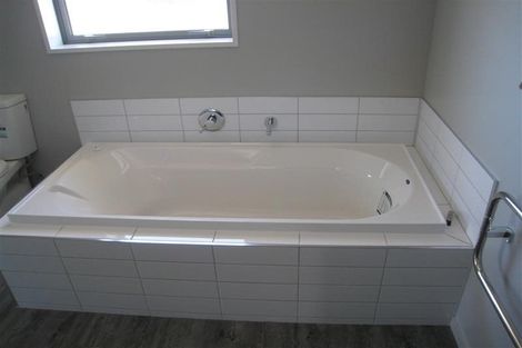 Photo of property in 92 Beaumont Drive, Rolleston, 7614