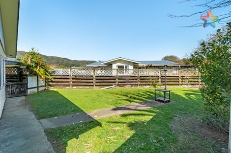 Photo of property in 294a Stokes Valley Road, Stokes Valley, Lower Hutt, 5019