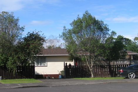 Photo of property in 10 Albemarle Place, Massey, Auckland, 0614