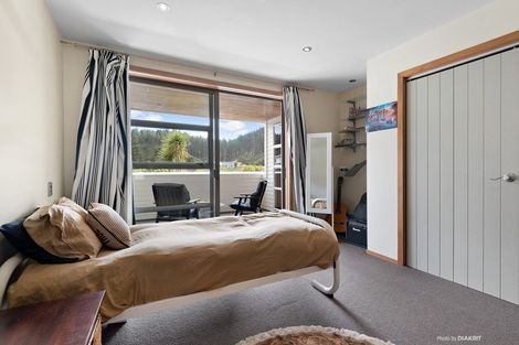 Photo of property in 3 Halewood Grove, Churton Park, Wellington, 6037