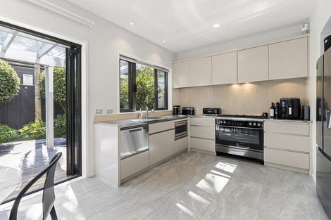 Photo of property in 4/5 Hepburn Street, Freemans Bay, Auckland, 1011