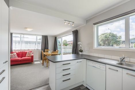 Photo of property in 26 Teoti Street, Paraparaumu Beach, Paraparaumu, 5032