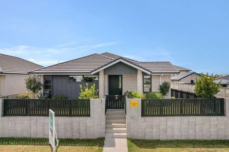 Photo of property in 8 Kaitaka Way, Papamoa, 3118