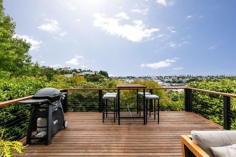 Photo of property in 9 Havelock Terrace, Hospital Hill, Napier, 4110