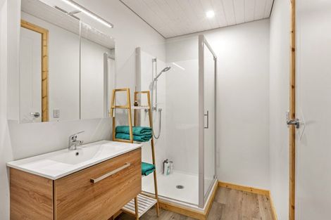 Photo of property in 21 Primrose Street, Raglan, 3225