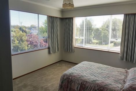 Photo of property in 11 Oxford Street, Waimate, 7924