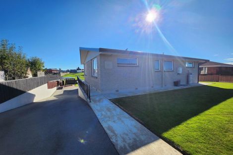 Photo of property in 8 Oakleigh Crescent, Oamaru North, Oamaru, 9400