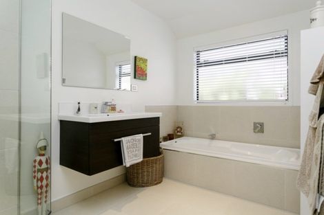 Photo of property in 87 Victory Drive, Wharewaka, Taupo, 3330