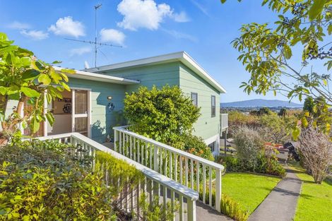 Photo of property in 47 Kakariki Grove, Waikanae, 5036