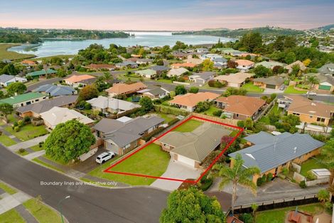 Photo of property in 15 Cloverlea Walk, Welcome Bay, Tauranga, 3112