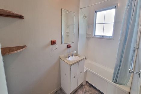 Photo of property in 40 Sikkim Crescent, Clover Park, Auckland, 2019