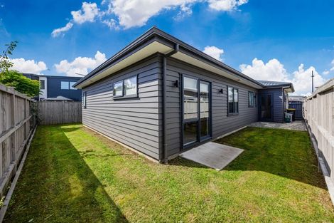 Photo of property in 41 Port Way, Rosehill, Papakura, 2113