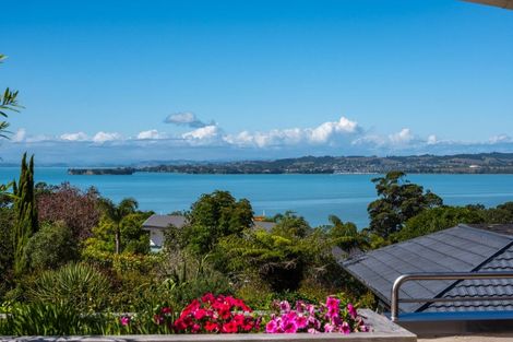 Photo of property in 1 Page Point, Mellons Bay, Auckland, 2014
