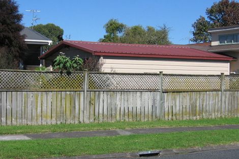 Photo of property in 36 Edgewater Drive, Pakuranga, Auckland, 2010