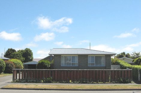 Photo of property in 10 Cottonwood Street, Parklands, Christchurch, 8083
