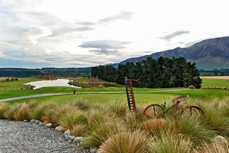 Photo of property in 28 Tussock Lane, Windwhistle, Hororata, 7572