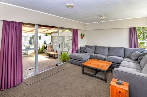 Photo of property in 14 Snowden Place, Opaheke, Papakura, 2113