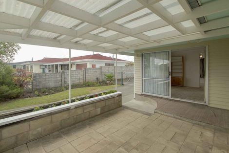 Photo of property in 19 Fife Crescent, Tamatea, Napier, 4112