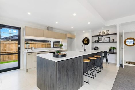 Photo of property in 4 Roys Street, Marshland, Christchurch, 8083