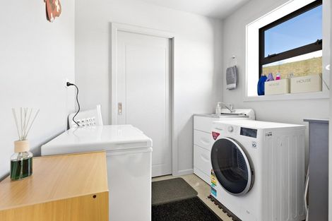 Photo of property in 211 Mcarthur Road, Springvale, Alexandra, 9391