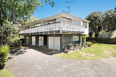 Photo of property in 37 Wyoming Avenue, Murrays Bay, Auckland, 0630