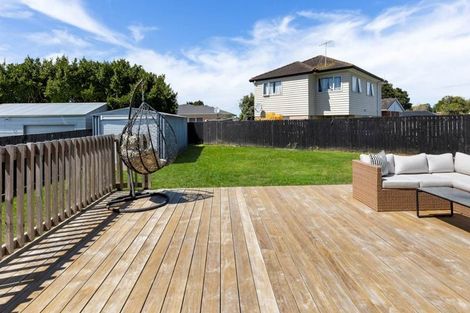 Photo of property in 24 Windmill Road, Pukekohe, 2120