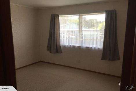 Photo of property in 19 Pendlebury Street, Green Bay, Auckland, 0604