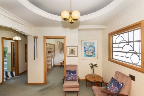 Photo of property in 75 Esplanade, Kaiti, Gisborne, 4010