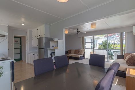 Photo of property in 50 Pipiroa Road, Ngatea, 3503