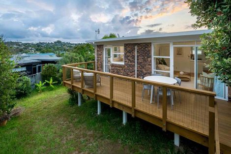 Photo of property in 3/449 Beach Road, Mairangi Bay, Auckland, 0630