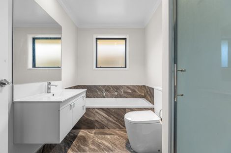 Photo of property in 61 Bert Wall Drive, Omokoroa, 3114