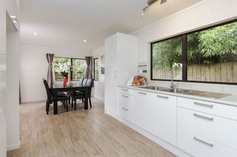 Photo of property in 1/29 Hill Crescent, New Lynn, Auckland, 0600