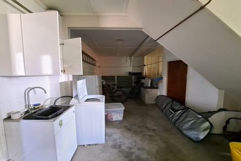 Photo of property in 10 Te Mara Place, Merrilands, New Plymouth, 4312