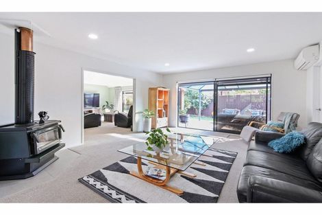 Photo of property in 16 Mansfield Drive, Kaiapoi, 7630