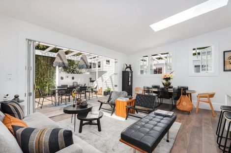 Photo of property in 28 Nile Street, Nelson, 7010