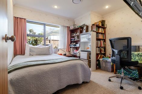 Photo of property in 43 Long Melford Road, Awapuni, Palmerston North, 4412