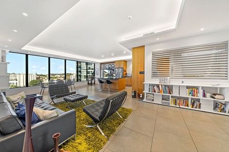 Photo of property in 9c/2 Saint Martins Lane, Grafton, Auckland, 1010