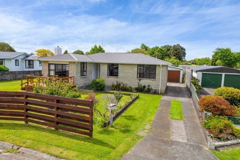 Photo of property in 72 Reid Avenue, Hawera, 4610