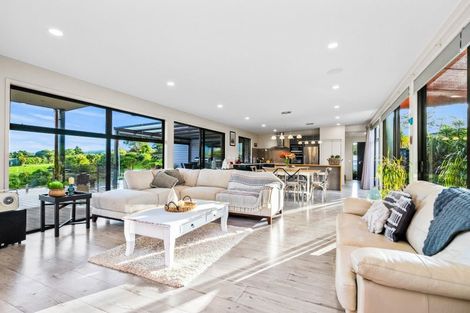 Photo of property in 24 Chatsfield Place, Te Kamo, Whangarei, 0112