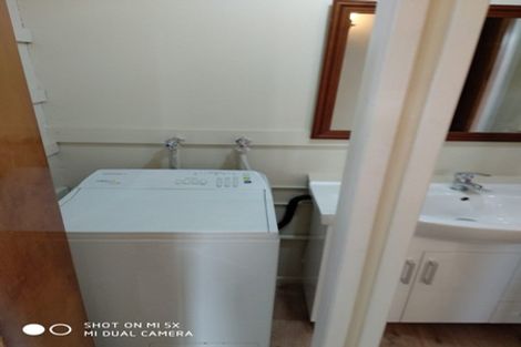 Photo of property in 88 Newlands Road, Newlands, Wellington, 6037