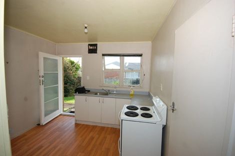 Photo of property in 1/16 Dinglebank Road, Mount Wellington, Auckland, 1060