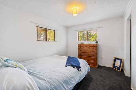 Photo of property in 1 Cliff Lane, Glenbrook, Waiuku, 2681