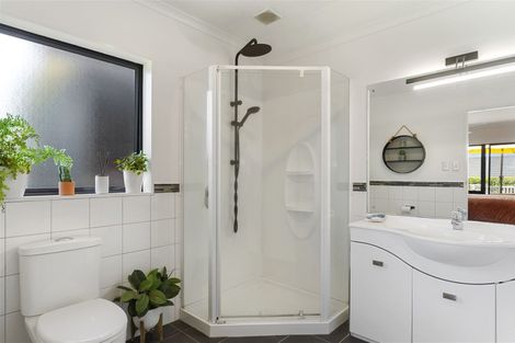 Photo of property in 17 Kahurangi Drive, Rangatira Park, Taupo, 3330