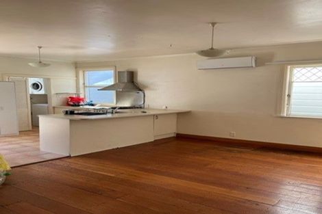 Photo of property in 192 Tasman Street, Mount Cook, Wellington, 6021