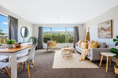 Photo of property in 18a Apple Terrace, Ranui, Porirua, 5024