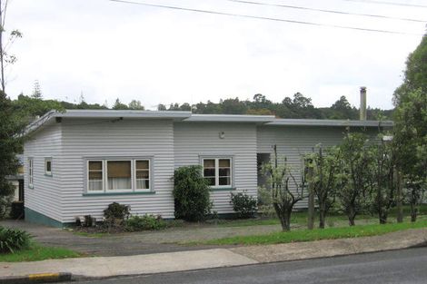 Photo of property in 82a Atkinson Road, Titirangi, Auckland, 0604